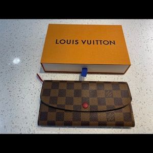 Louis Vuitton Emilie wallet